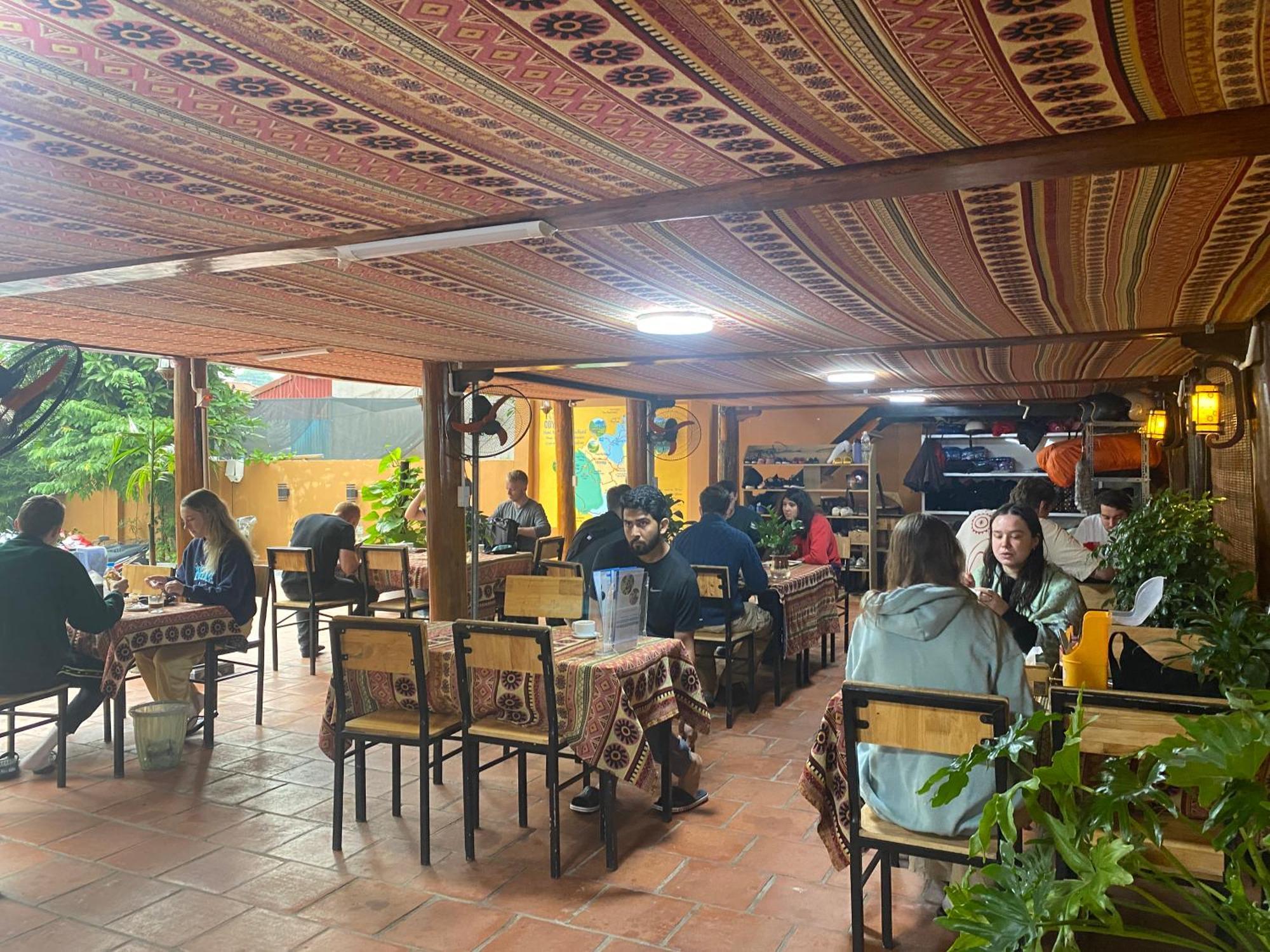 Odyssey Hostel, Tours & Motorbikes Rental Ha Giang Luaran gambar
