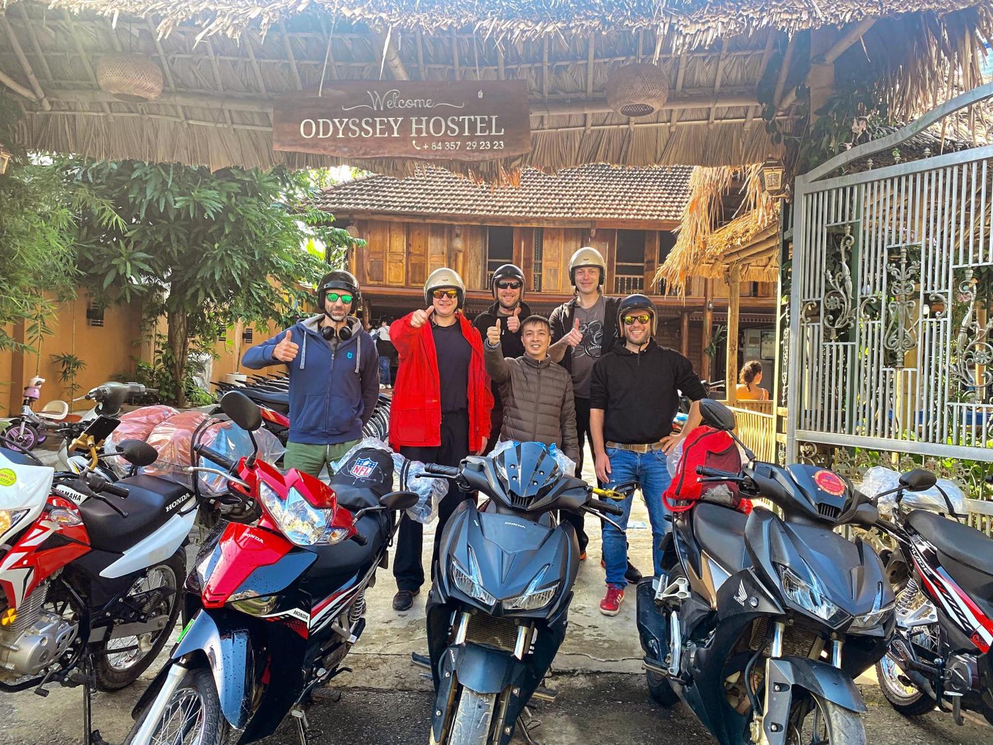 Odyssey Hostel, Tours & Motorbikes Rental Ha Giang Luaran gambar