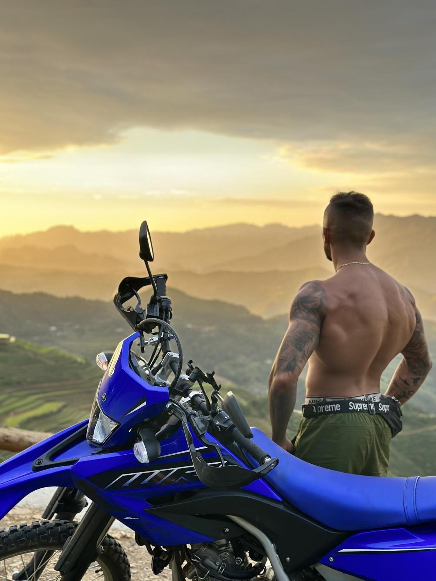 Odyssey Hostel, Tours & Motorbikes Rental Ha Giang Luaran gambar
