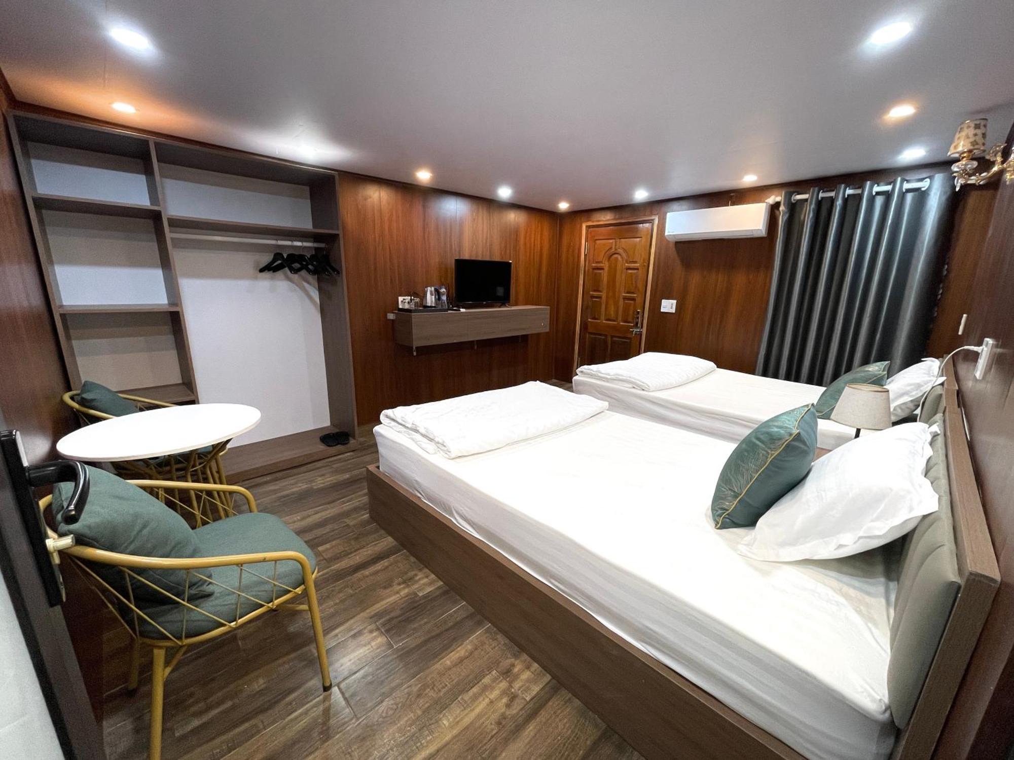 Odyssey Hostel, Tours & Motorbikes Rental Ha Giang Luaran gambar